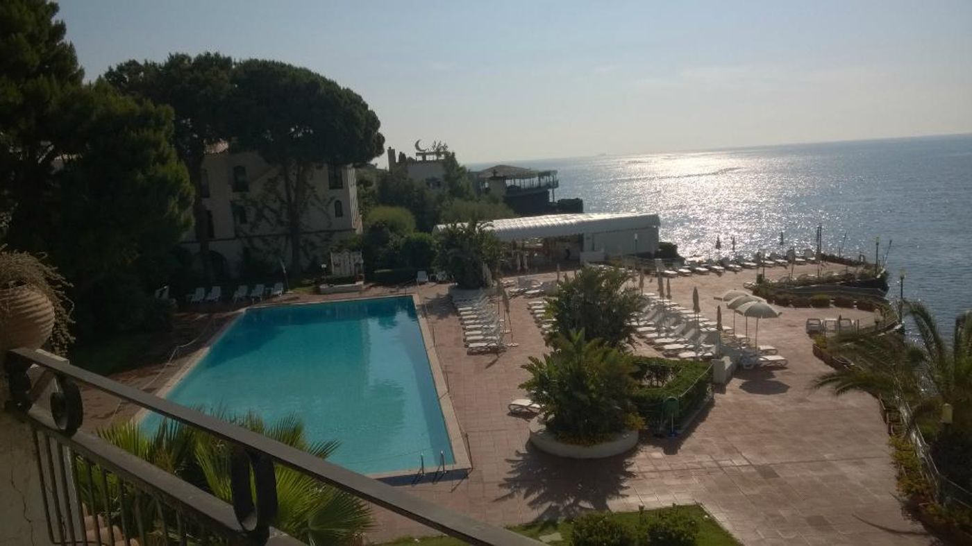 Grand-Hotel-Baia-Verde-Pool-6