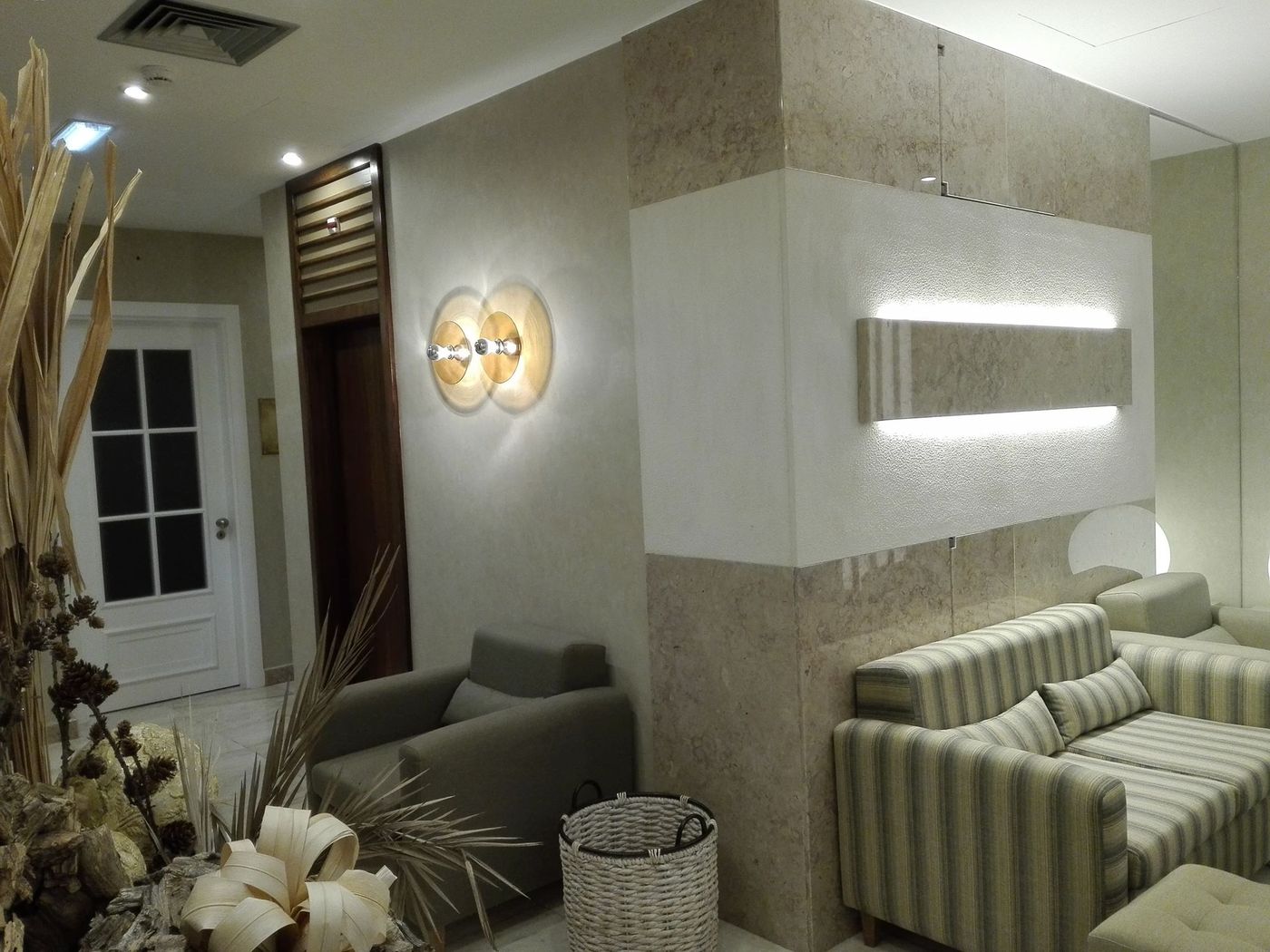 Do-Centro-Hotel-Lobby-17