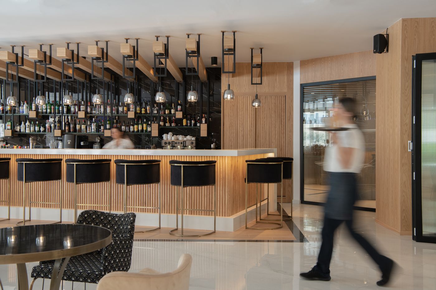 Bio-Suites-Hotel-Bar-77