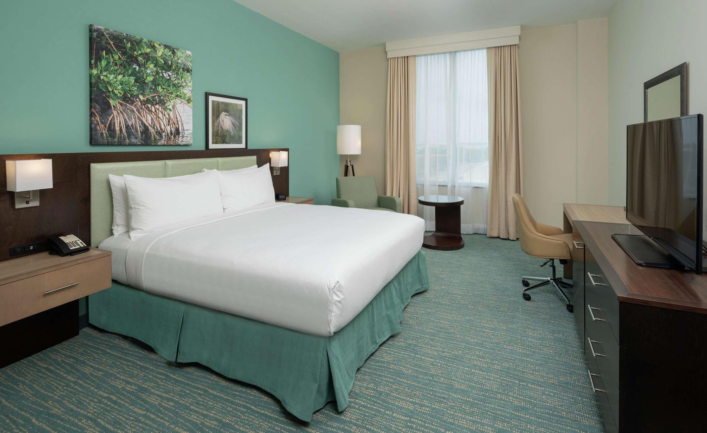 DoubleTree by Hilton Miami - Doral, FL - United States - Doral - Room - 4