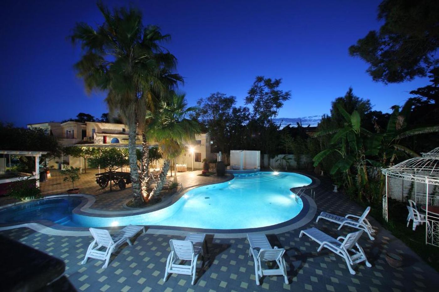 REGENT BEACH HOTEL & APARTMENTS-Italy-CATONA DI REGGIO CALABRIA-Pool-9