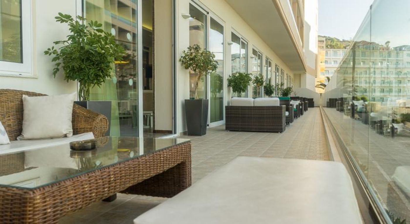 Kipriotis - Adults Only