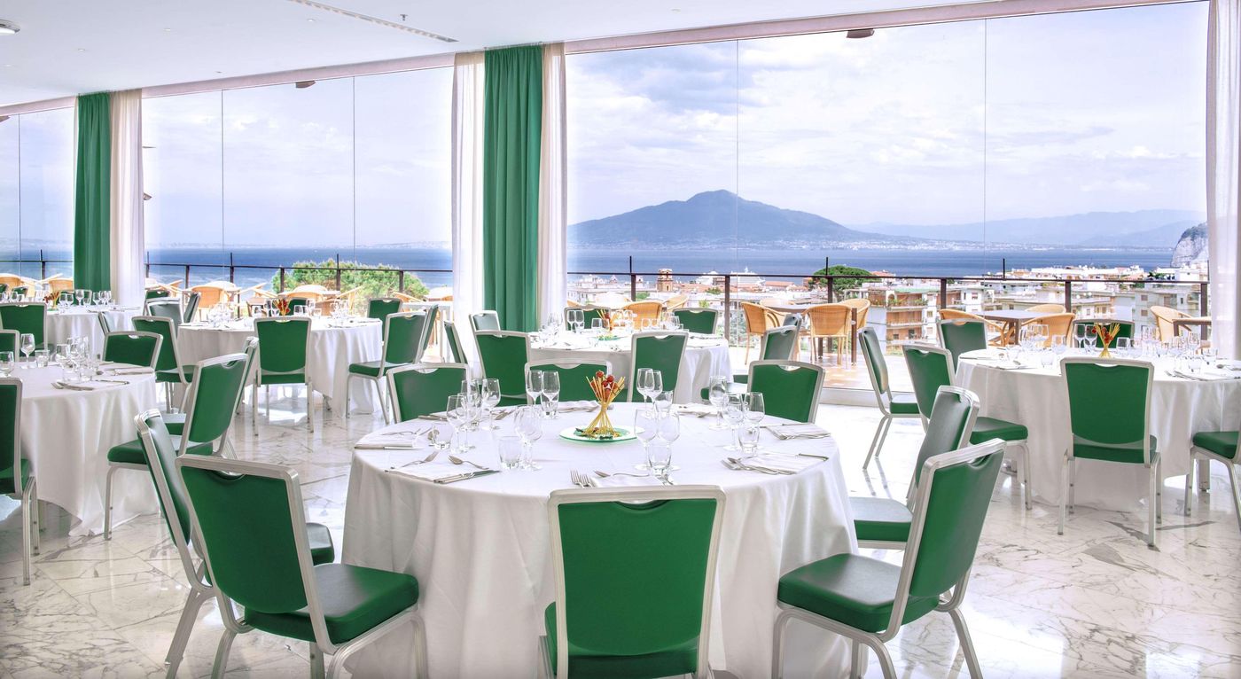 Hilton-Sorrento-Palace-Conferences-75