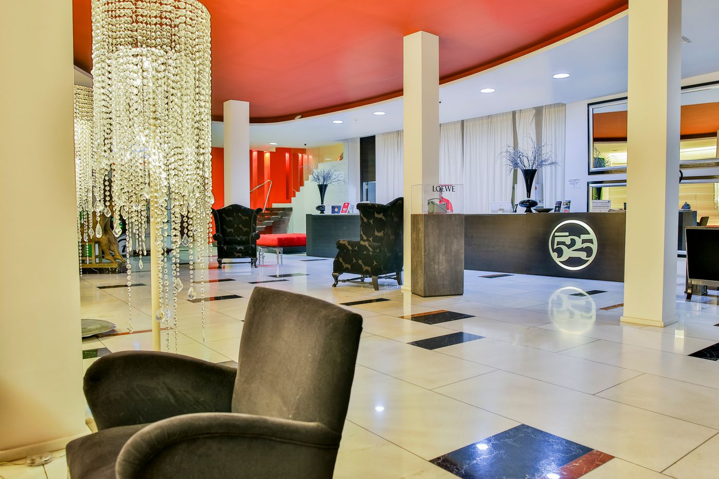 Hotel-525-Lobby-46
