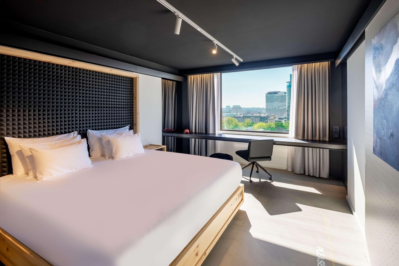 nhow-Brussels-Bloom-Room-30