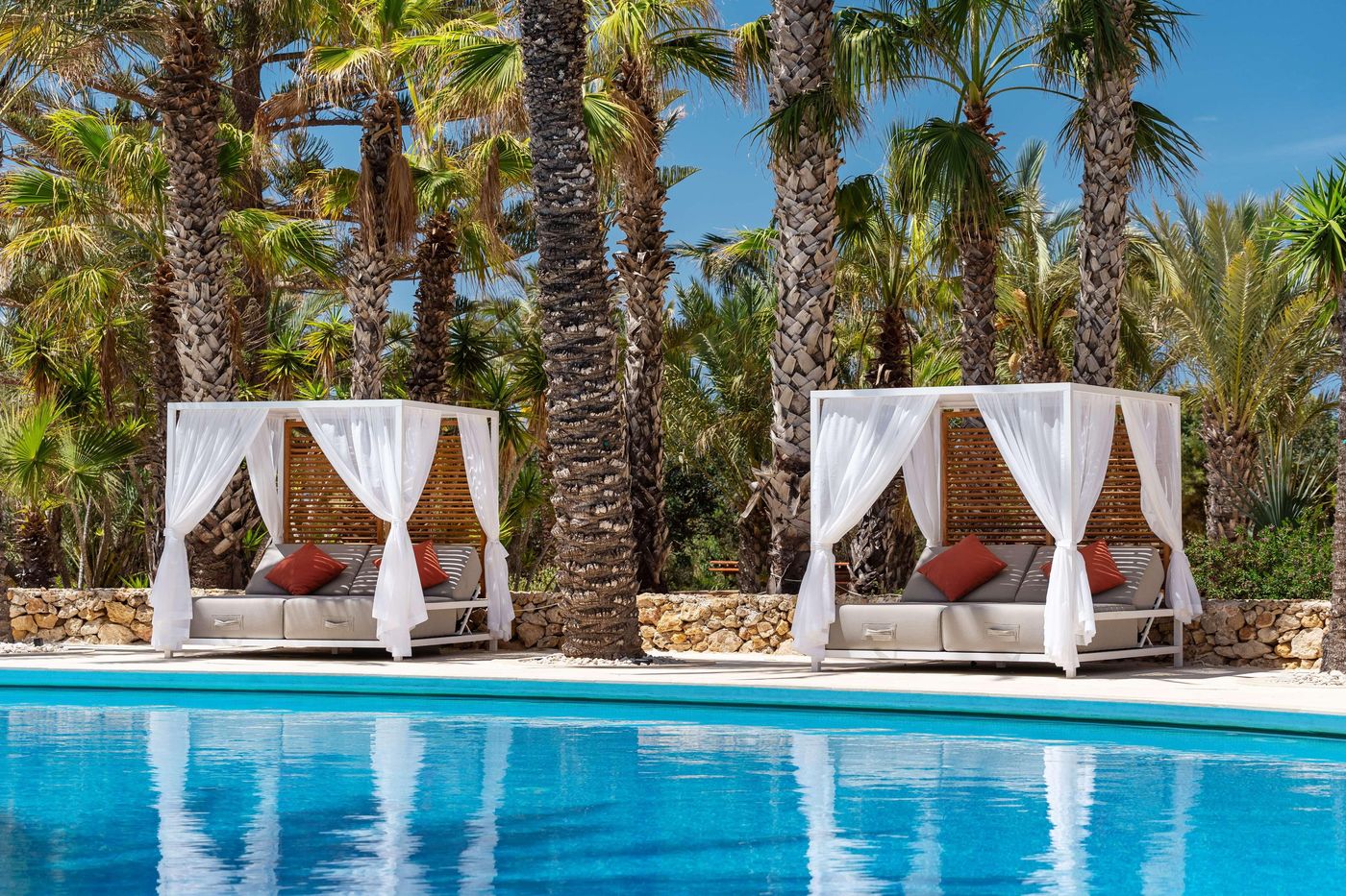 Kempinski-Hotel-San-Lawrenz-Pool-1