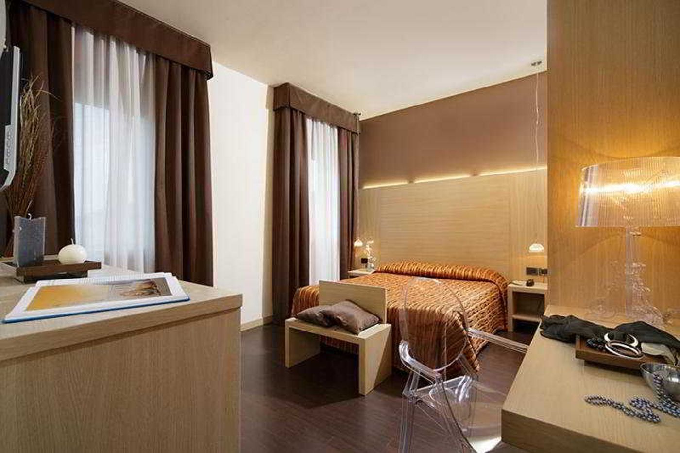 Paris-Room-5