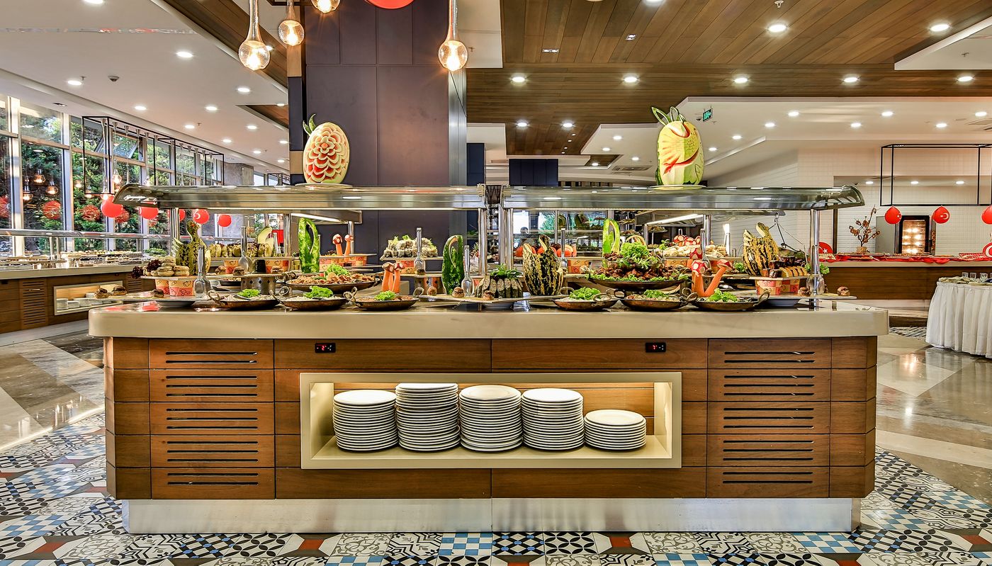 Saturn Palace Resort