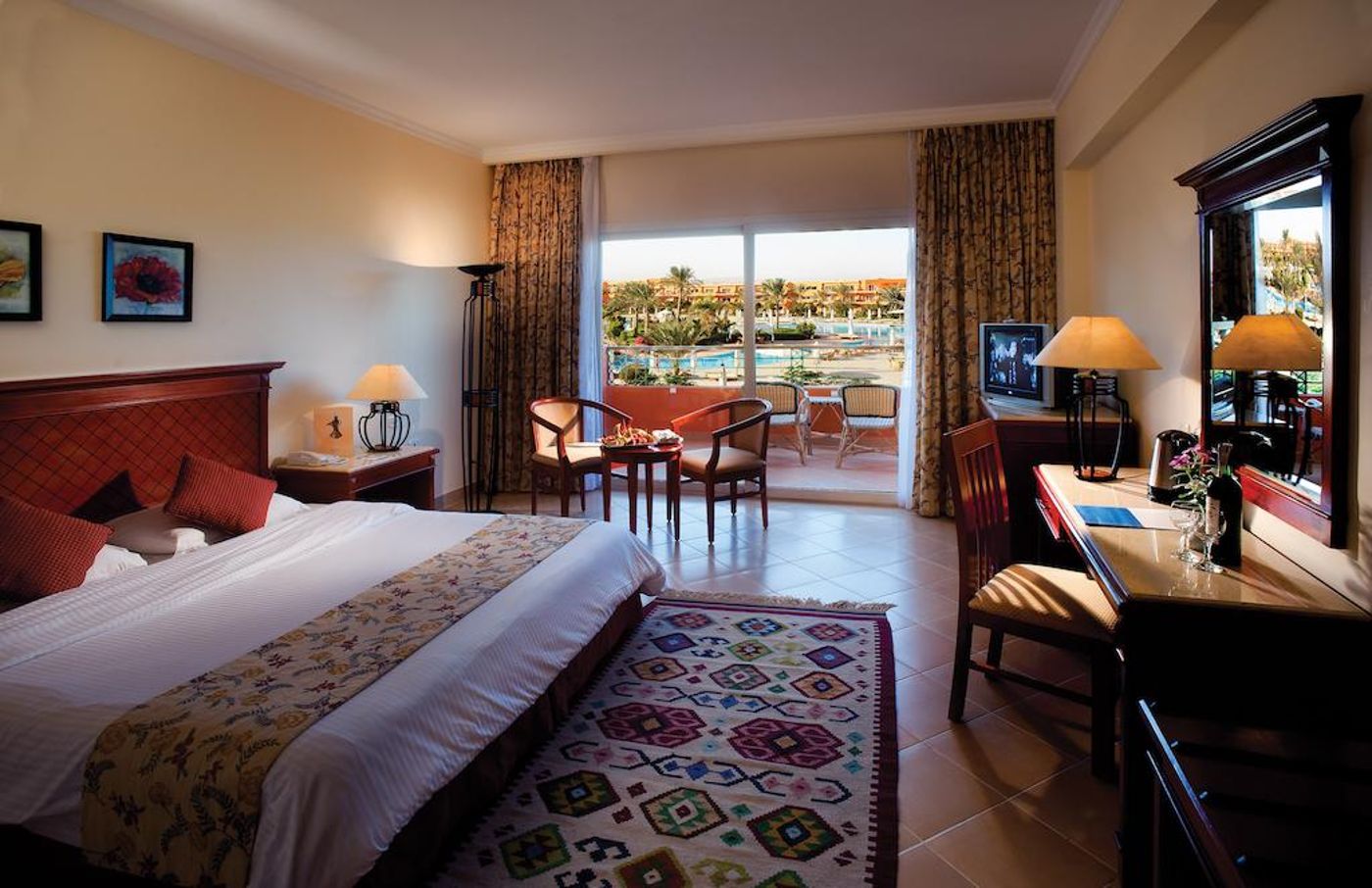 Amwaj-Oyoun-Resort---Spa-Room-32