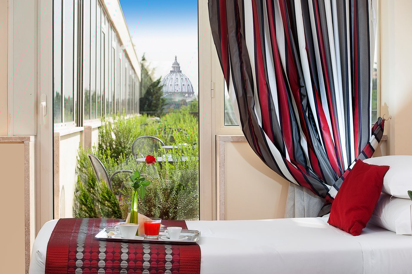 Cardinal-Hotel-St-Peter-Rome-Room-42