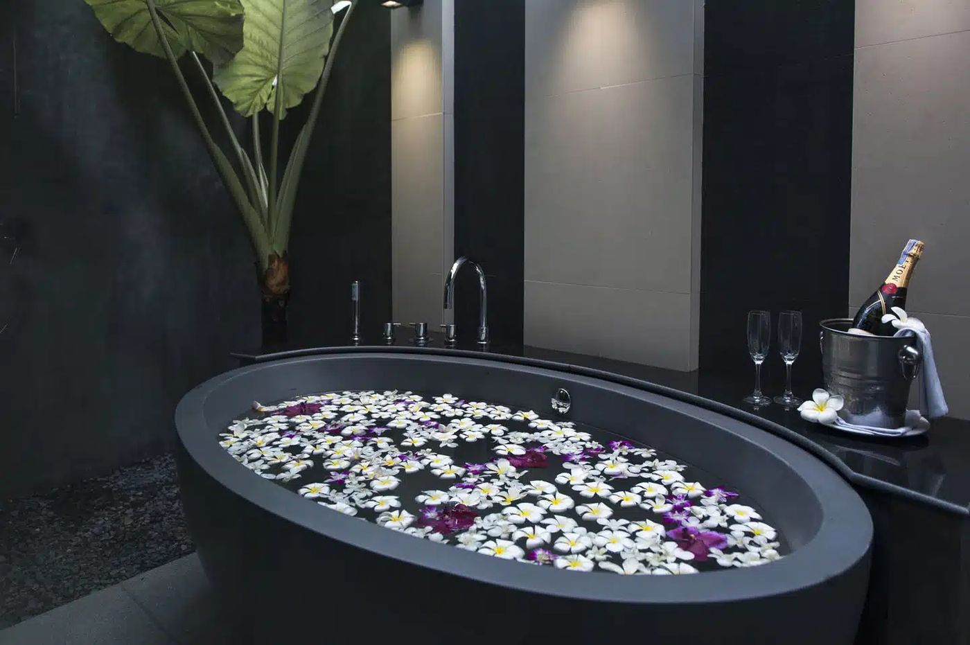 Chaweng-Regent-Beach-Resort-Room-57