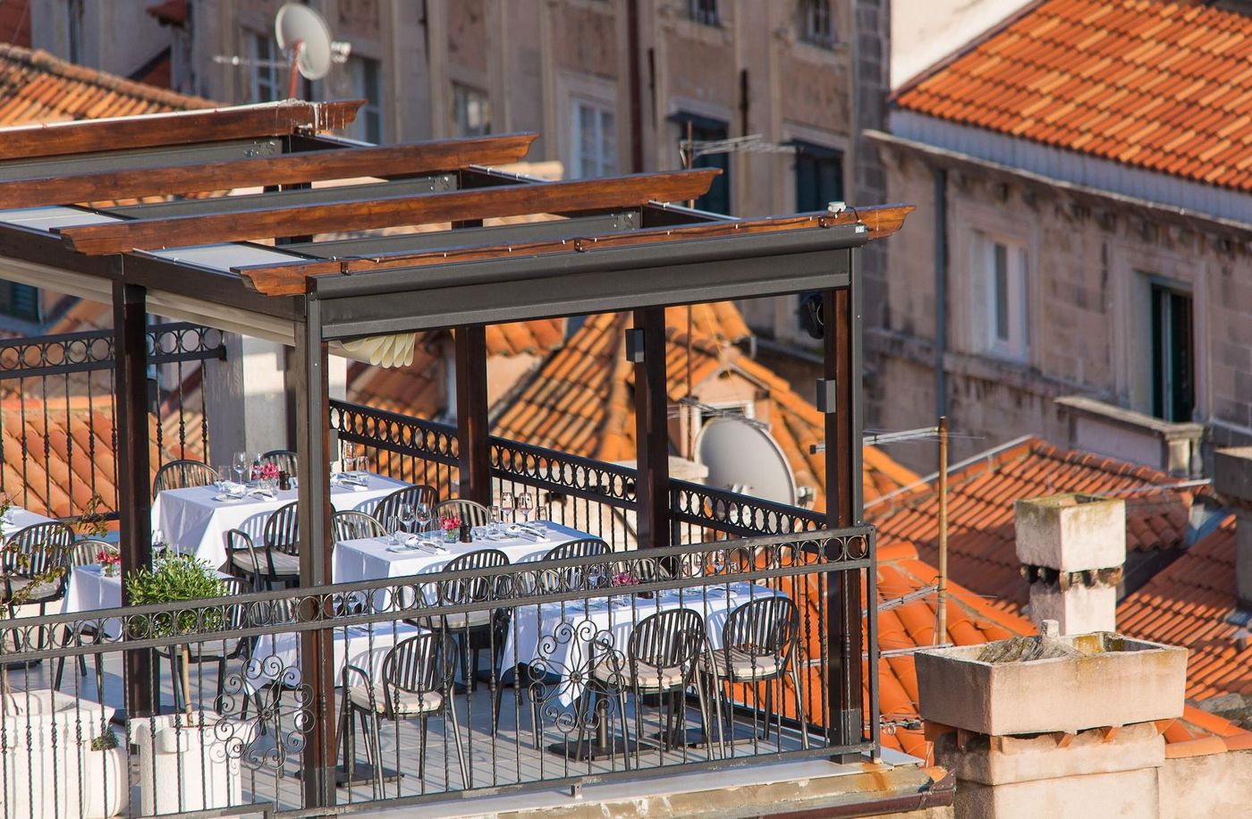 Stari-Grad-Terrace-1