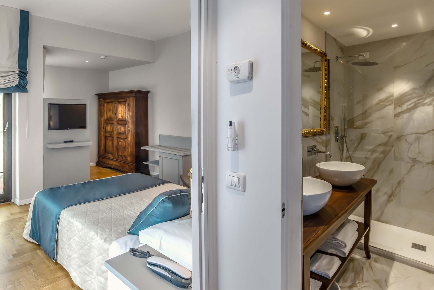 Machiavelli-Palace-Room-50