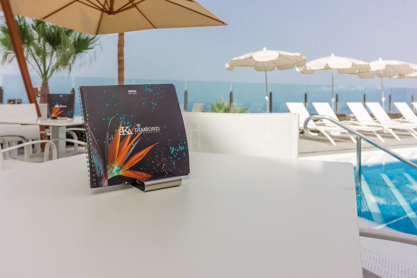 Diamond-Apartments-Bar-11