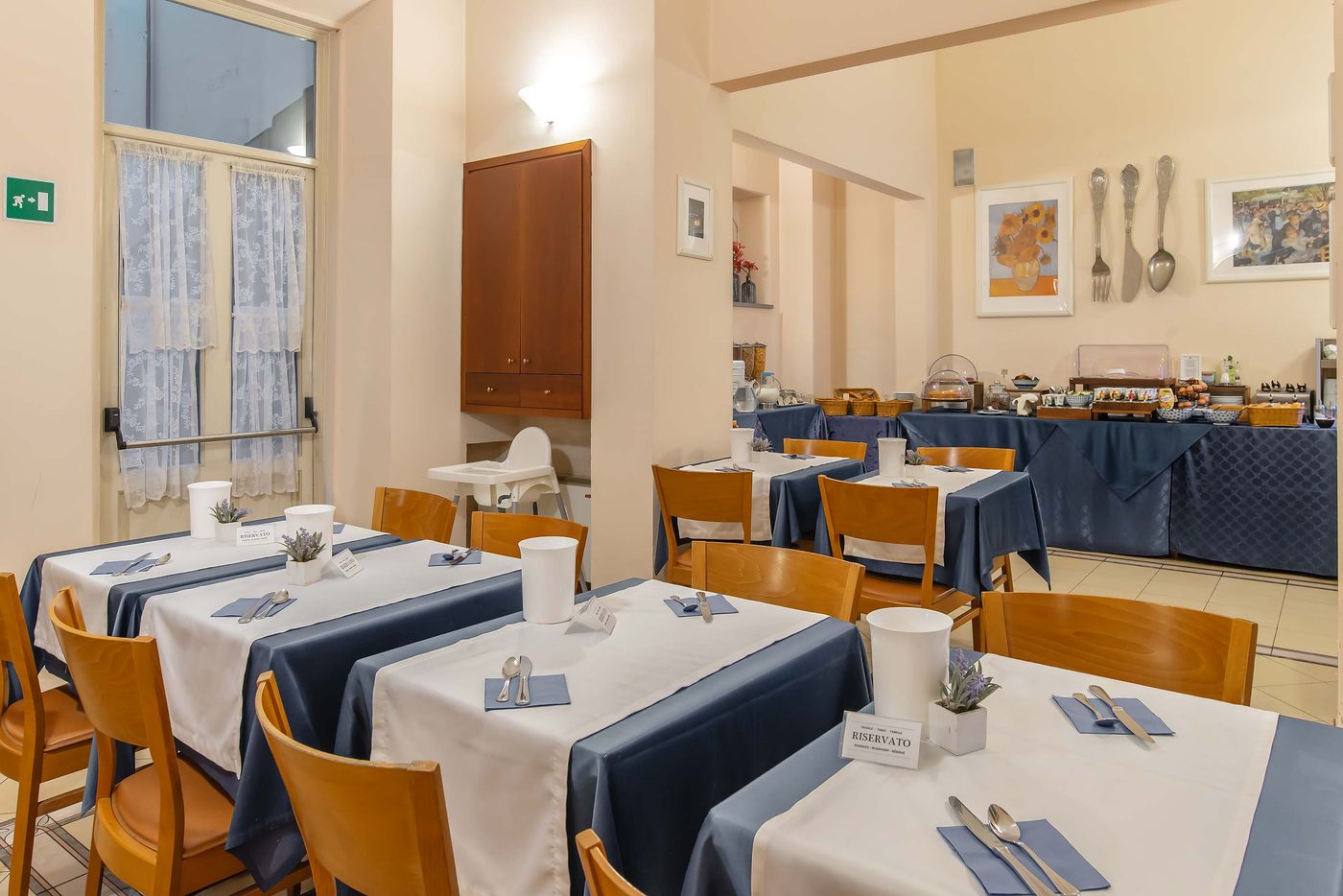 Hotel-Bonifacio-Restaurant-36