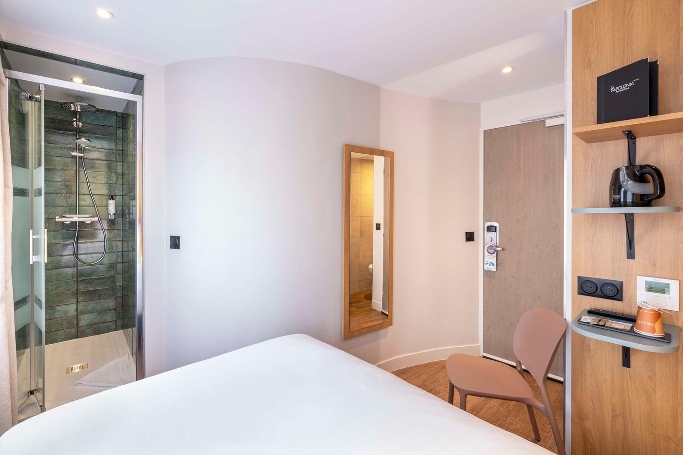 Qualys-Hotel-Apolonia-Mouffetard-Paris-5-Room-28