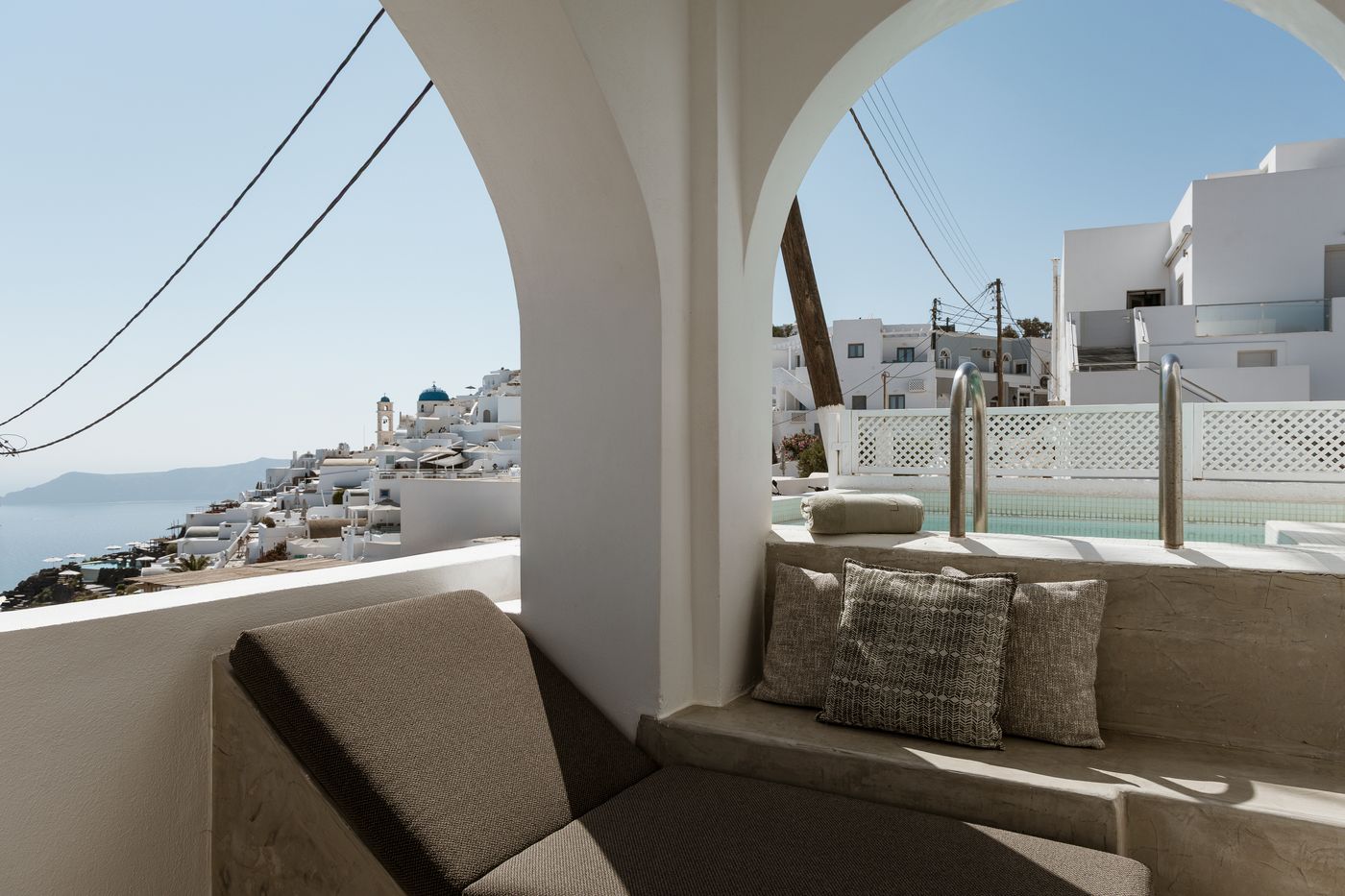 Aqua-Luxury-Suites-Room-76