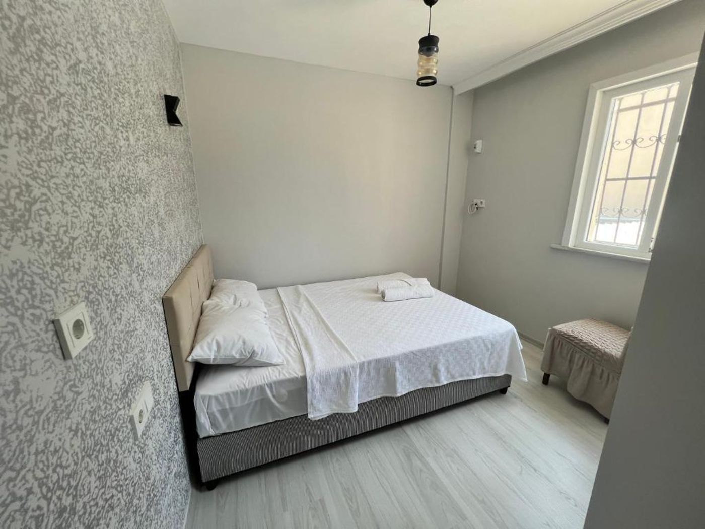 Airport-Black-Sea-Hotel---Restaurant-Room-28