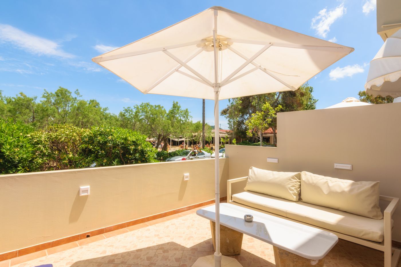 Iakinthos-Tsilivi-Beach-Room-11