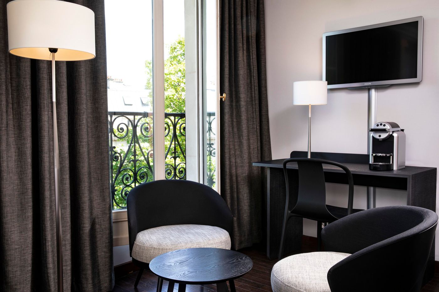 Hotel-Elysees-Regencia-Room-36