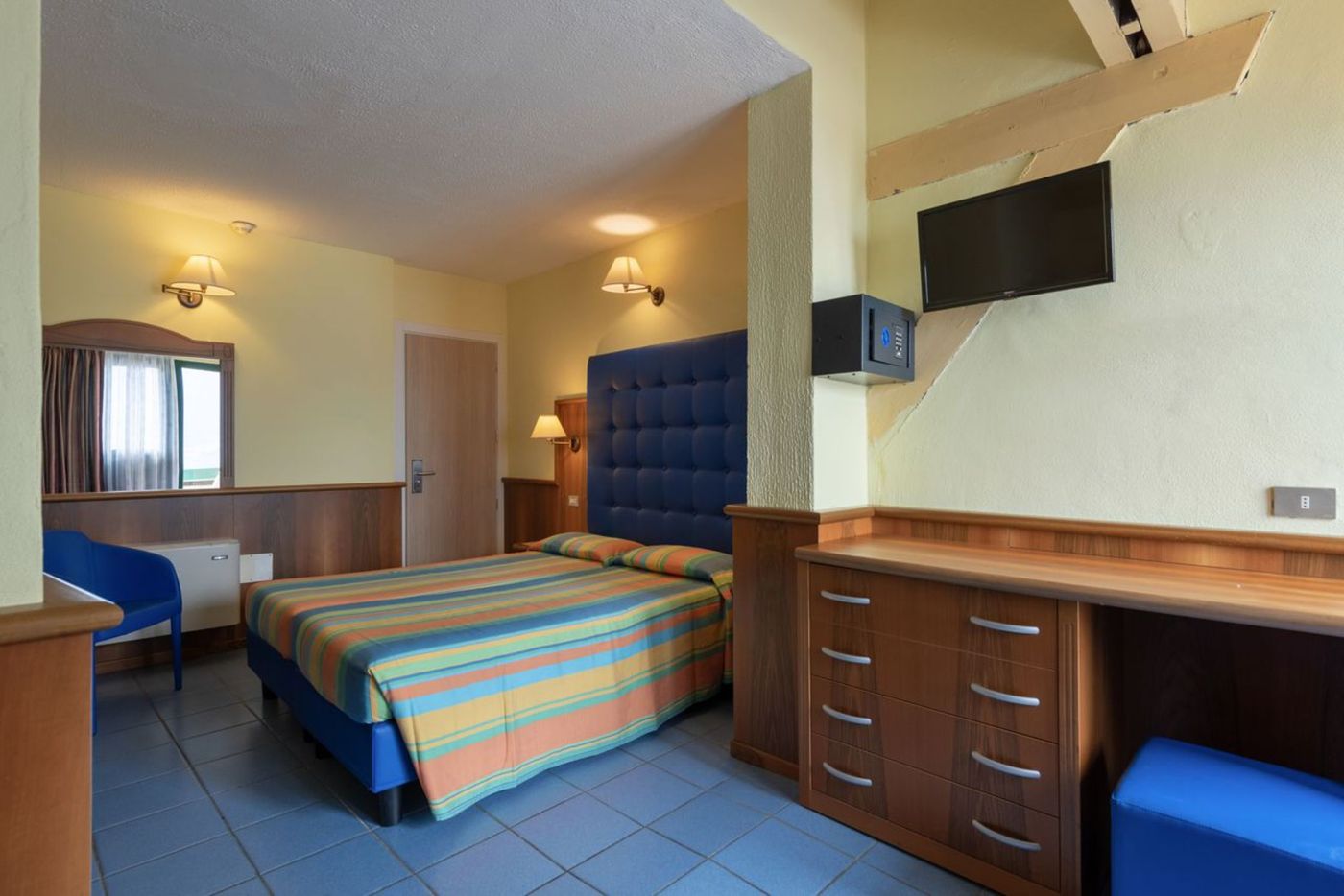 Centro Vacanze La Limonaia-Italy-Limone Sul Garda Bs-Room-7