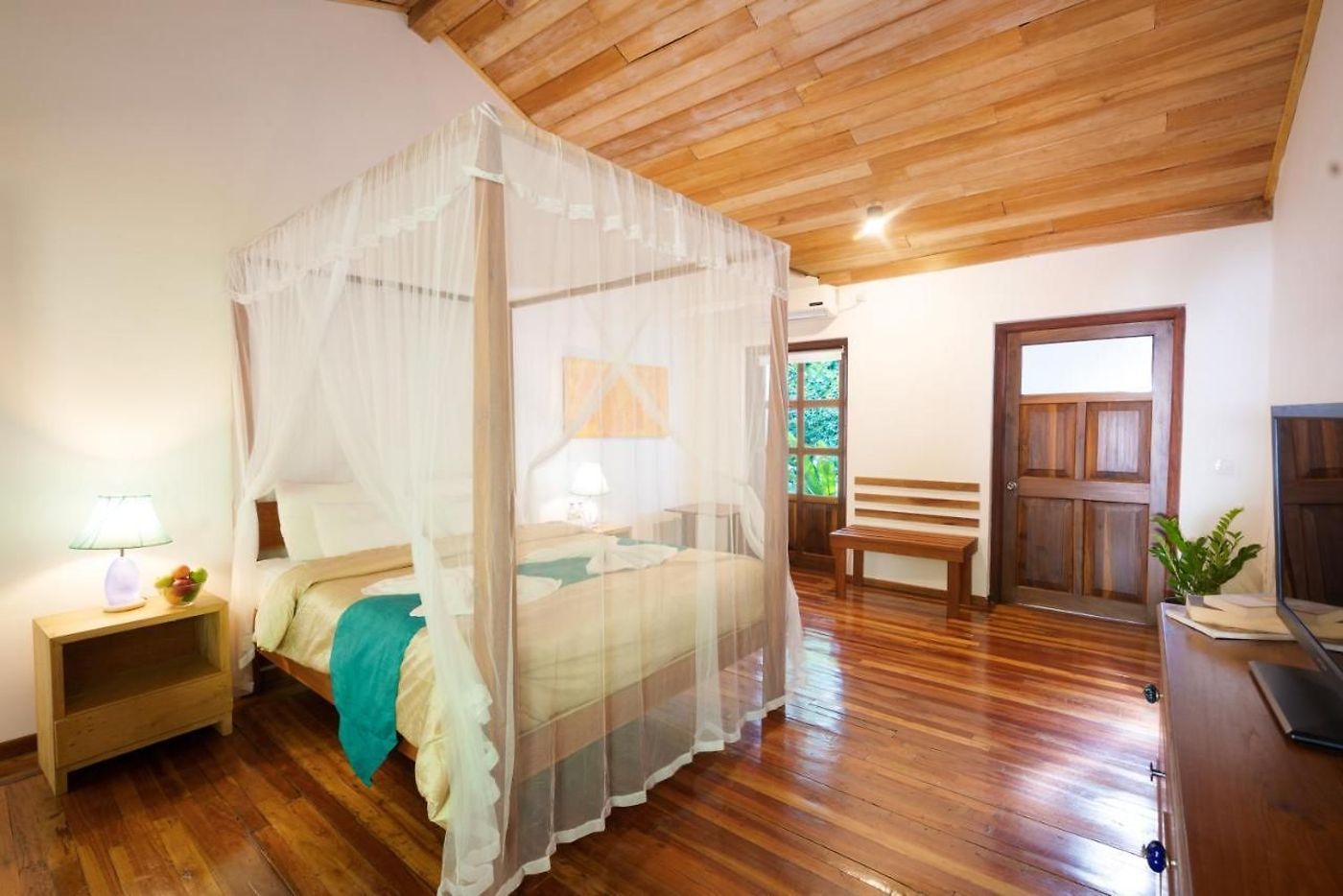 Sweet-Cinnamon-Room-14