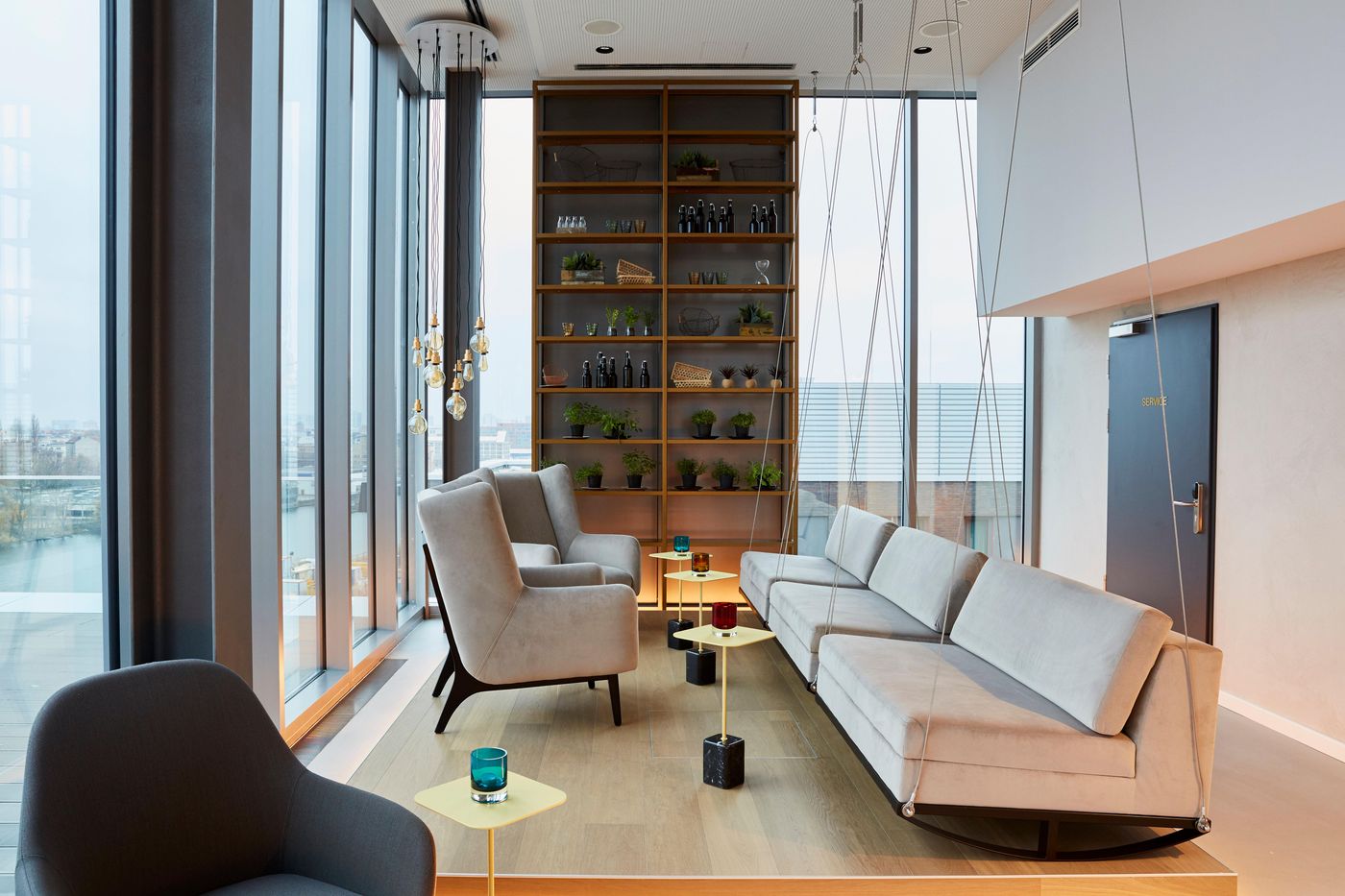 Hotel-Indigo-Berlin---East-Side-Gallery-Bar-9