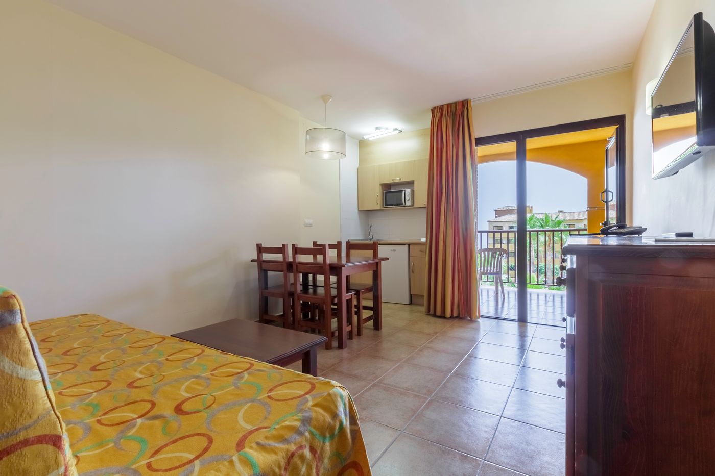 Best-Alcazar-Room-25