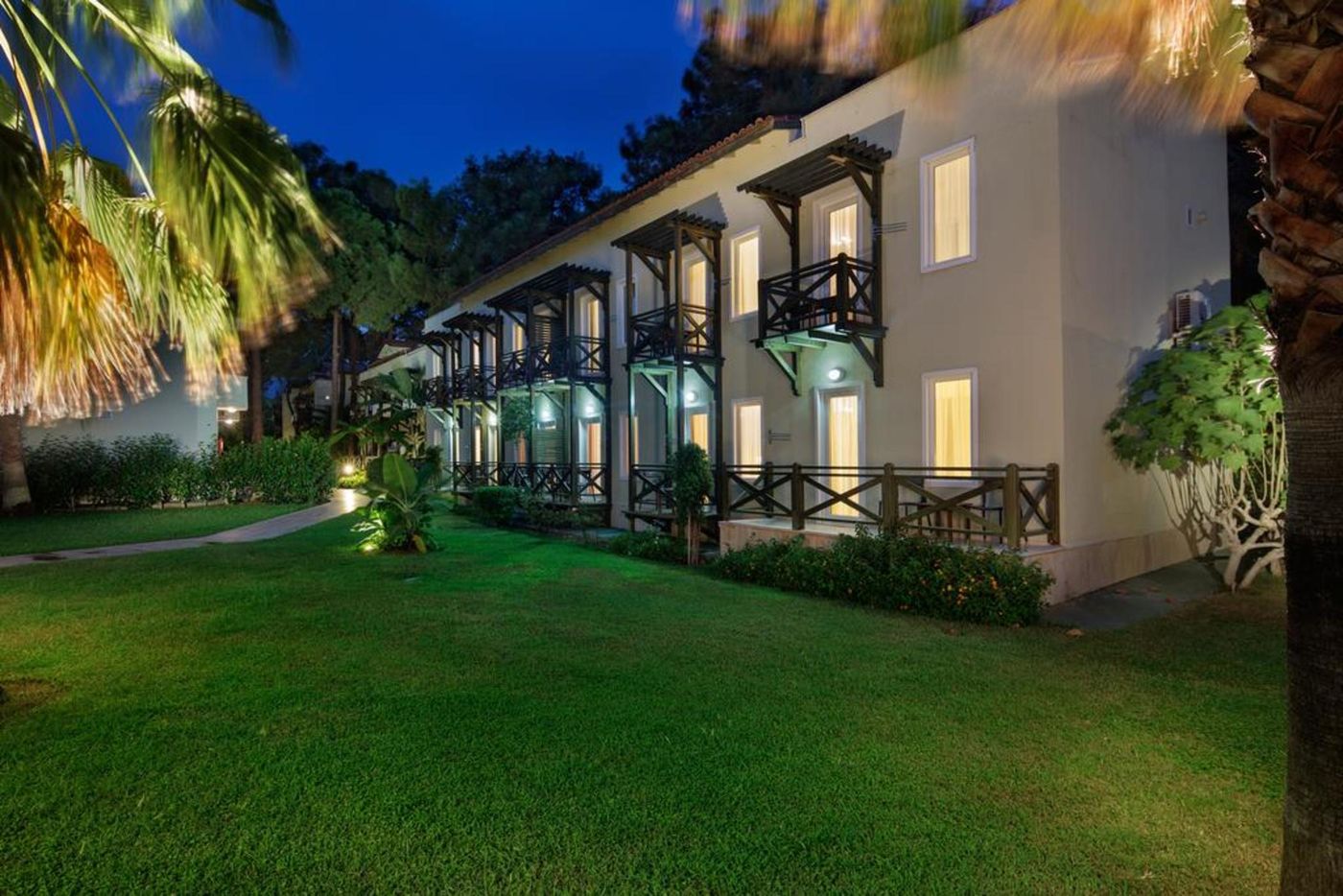 Crystal-Flora-Beach-Resort-General-view-13