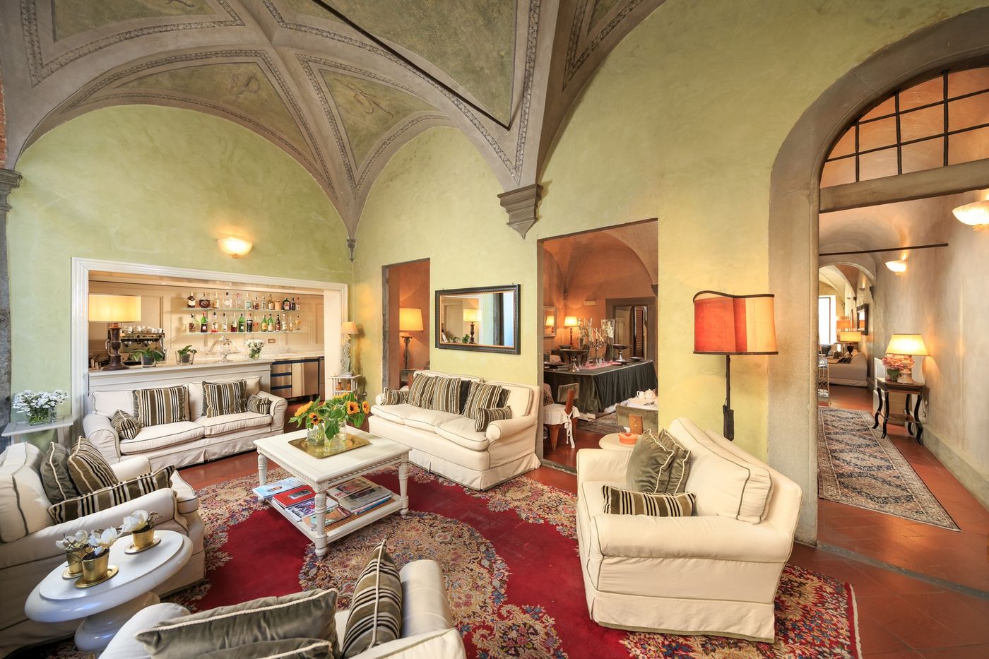 The-J---J-Historic-House-Hotel-Lobby-12