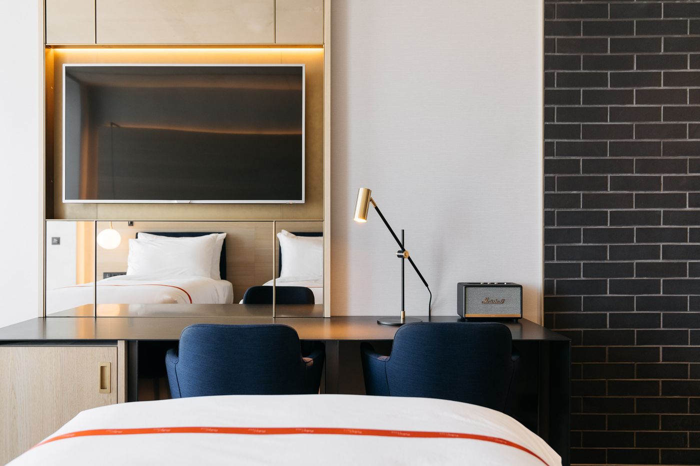 Ruby-Emma-Hotel---Bar-Room-5