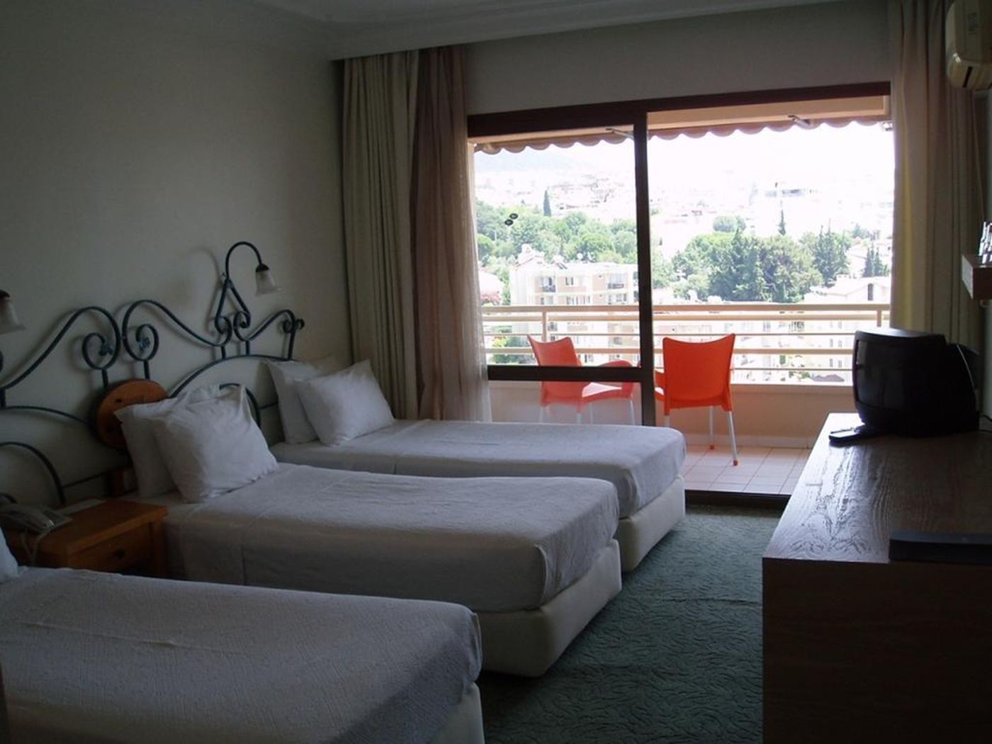 Suhan-Seaport-Hotel-Room-9