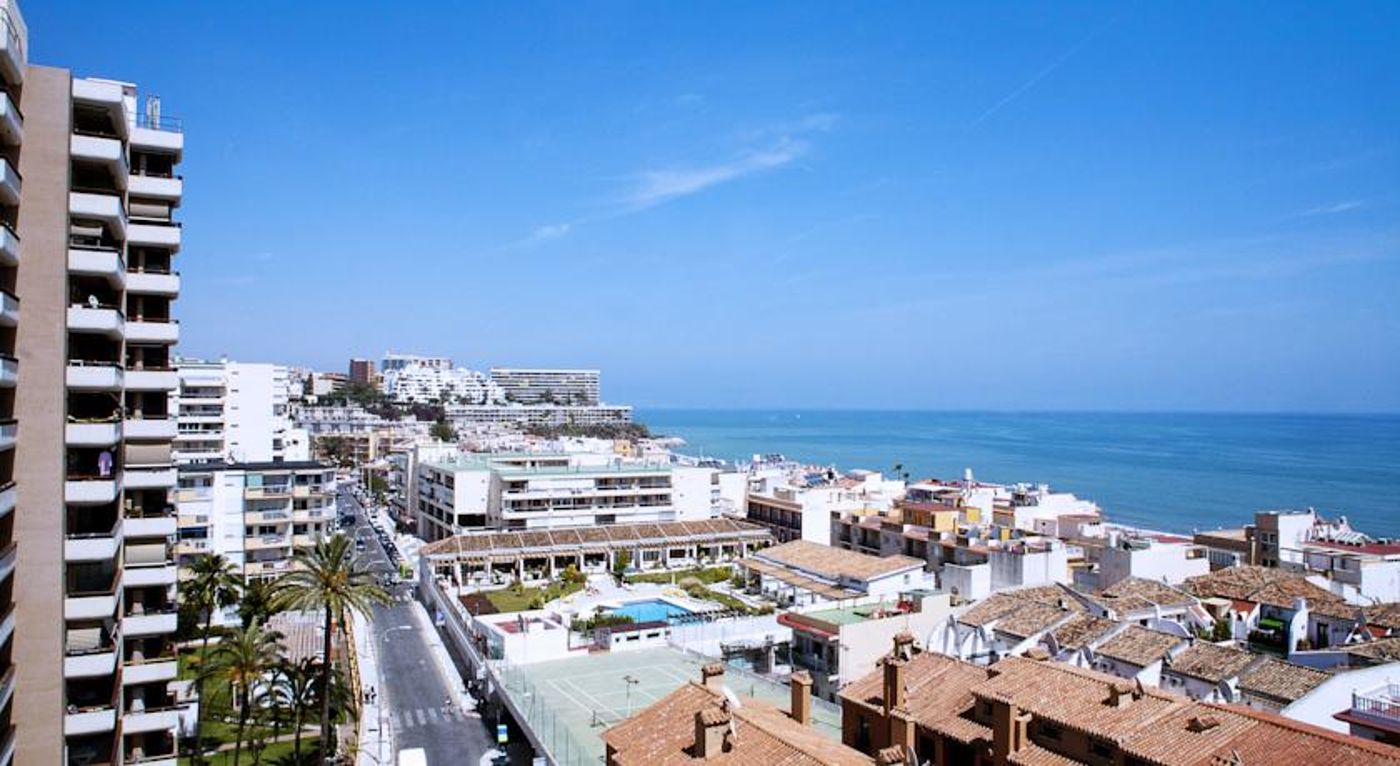 Apartamentos Palm Beach Club