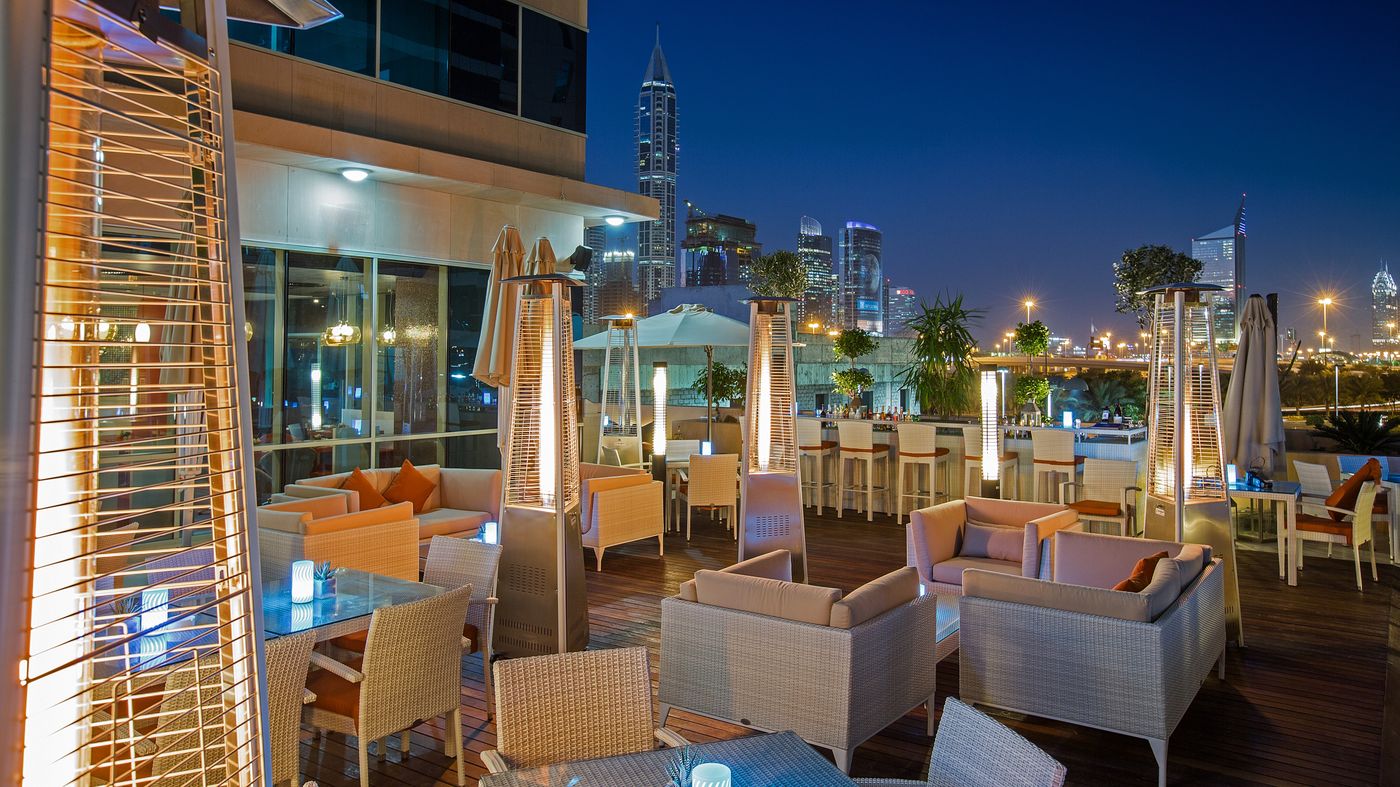 Pullman-Dubai-Jumeirah-Lakes-Towers-Terrace-3