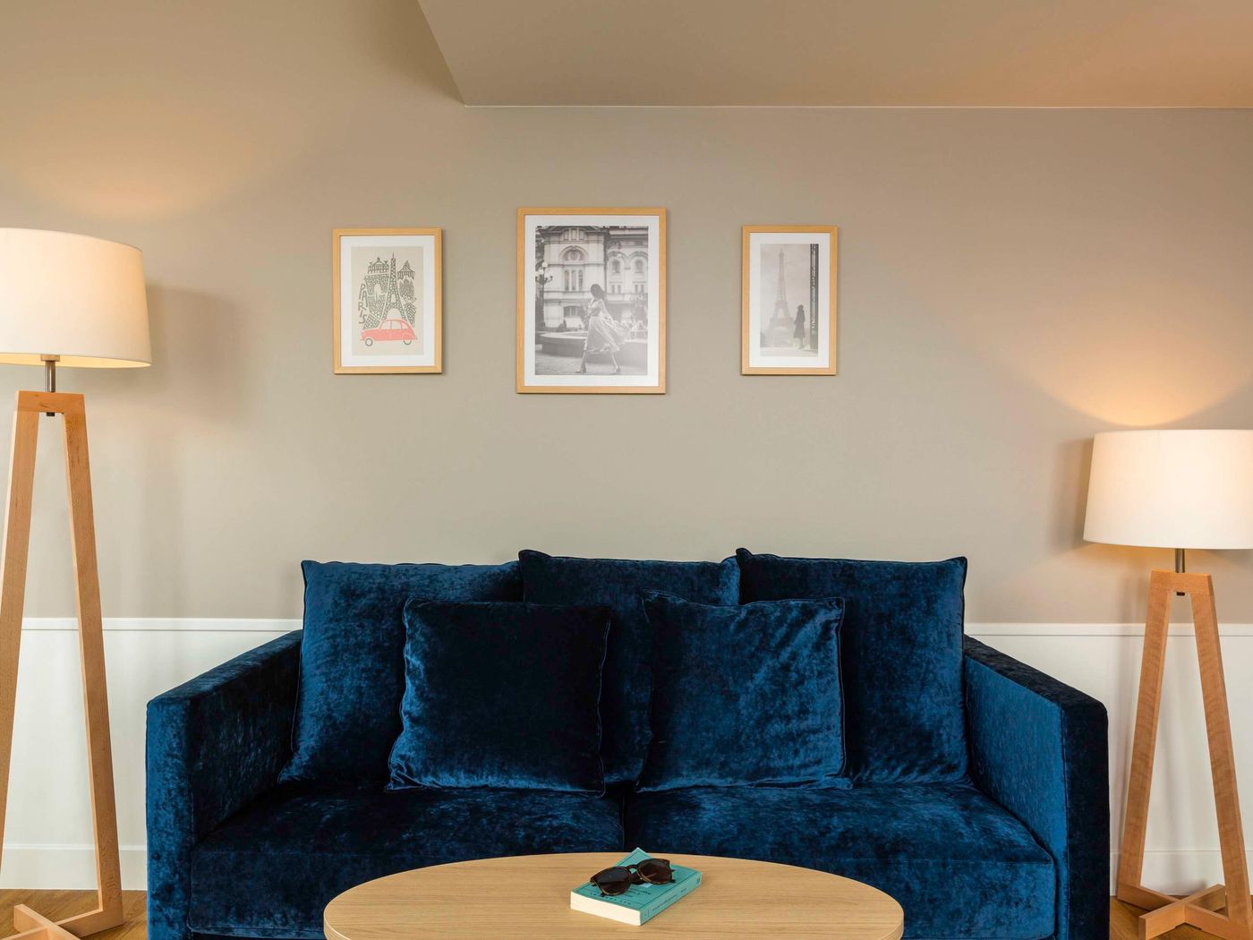 Adagio-Paris-Tour-Eiffel-Room-20