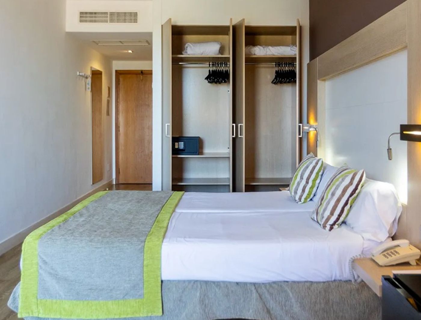 23.12.25 Caprice Sa Coma Park