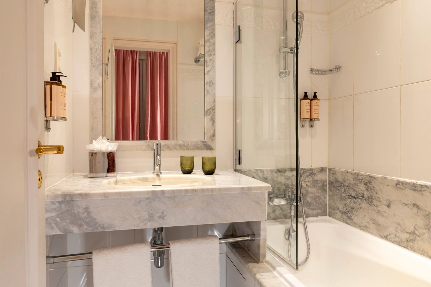 Le-Lavoisier-Room-25