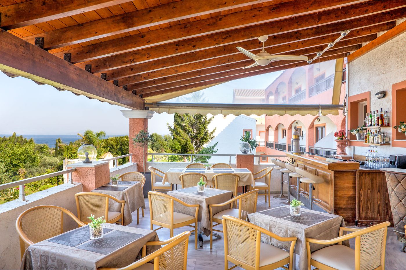 Victoria-Hill-Restaurant-20