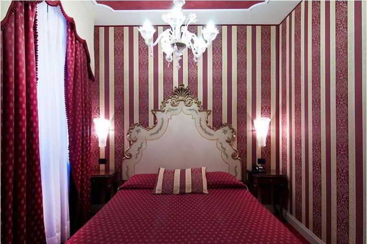 Hotel-Belle-Epoque-Room-9