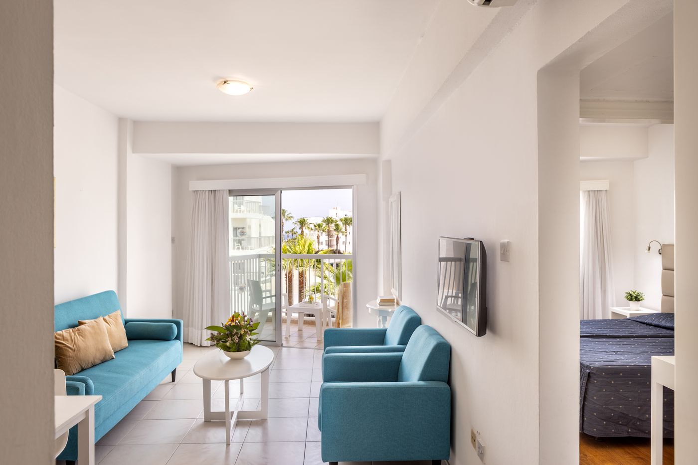 Papantonia-Apts-Room-17