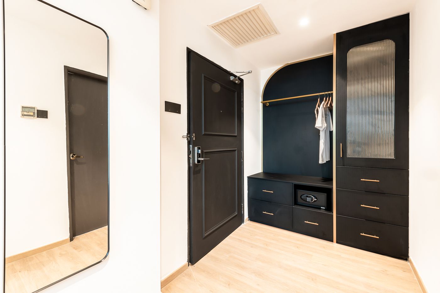 Owen House by Habyt - Singapore - SINGAPORE - Room - 7