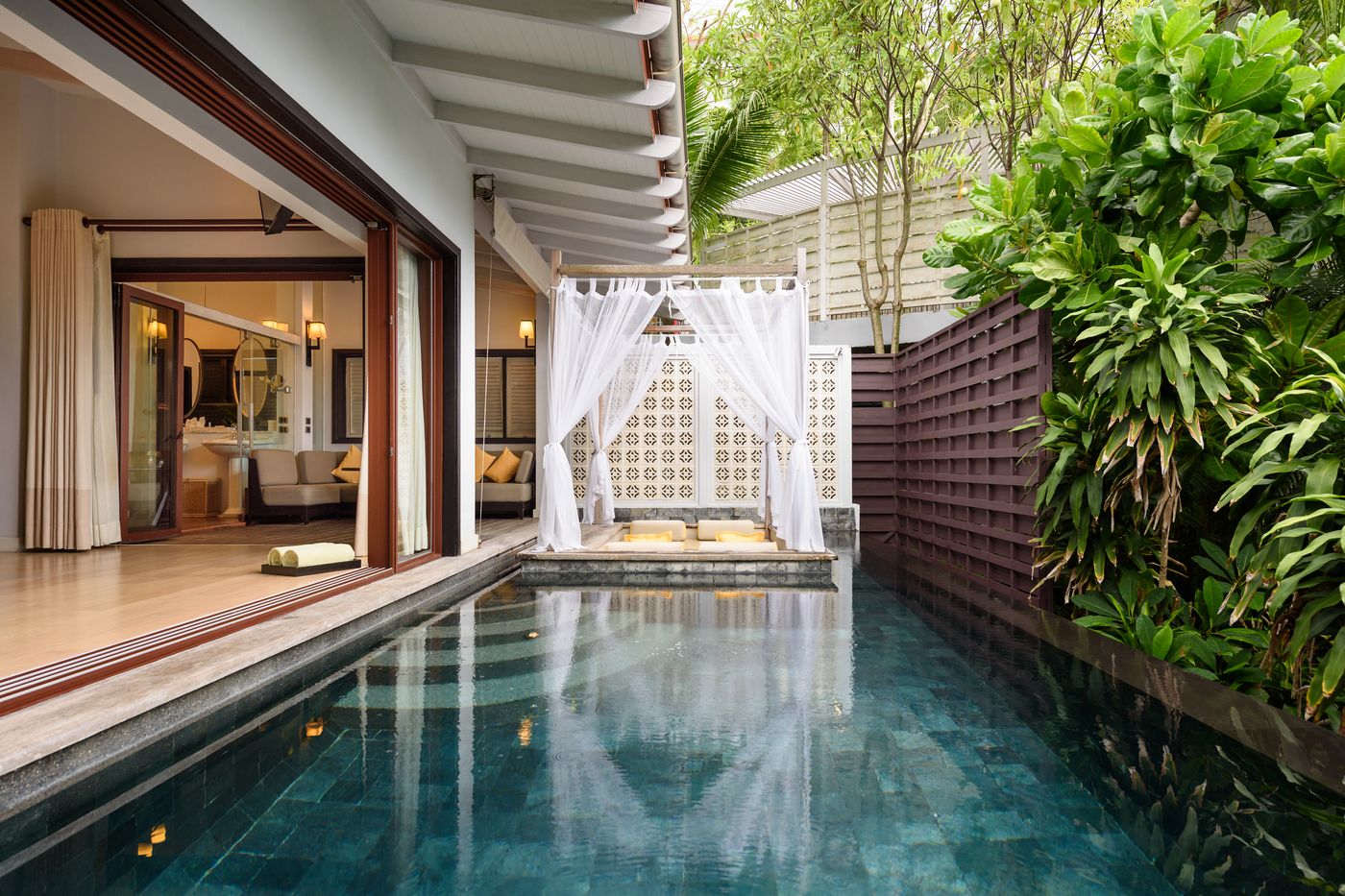 The-Shore-at-Katathani-Room-59