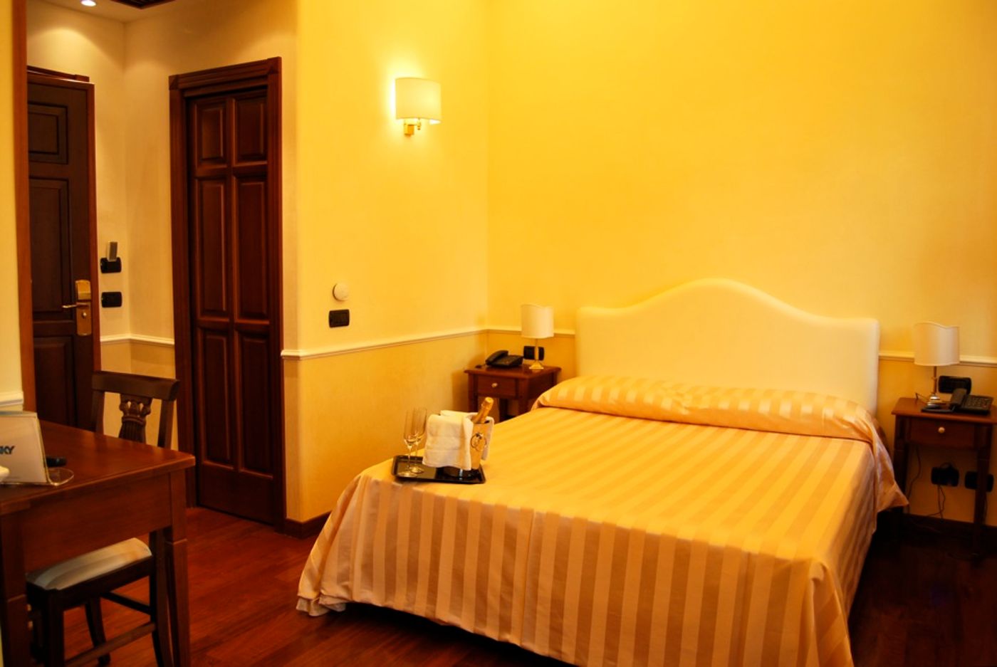 Ludovisi-Luxury-Rooms-Room-14