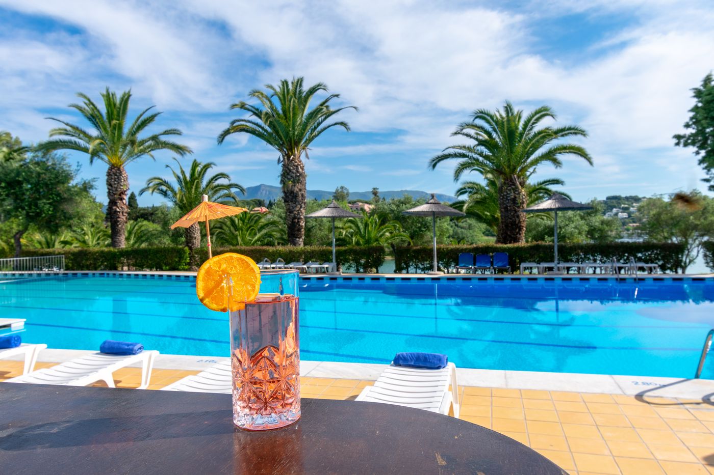 Govino-Bay-Apartments-Pool-11