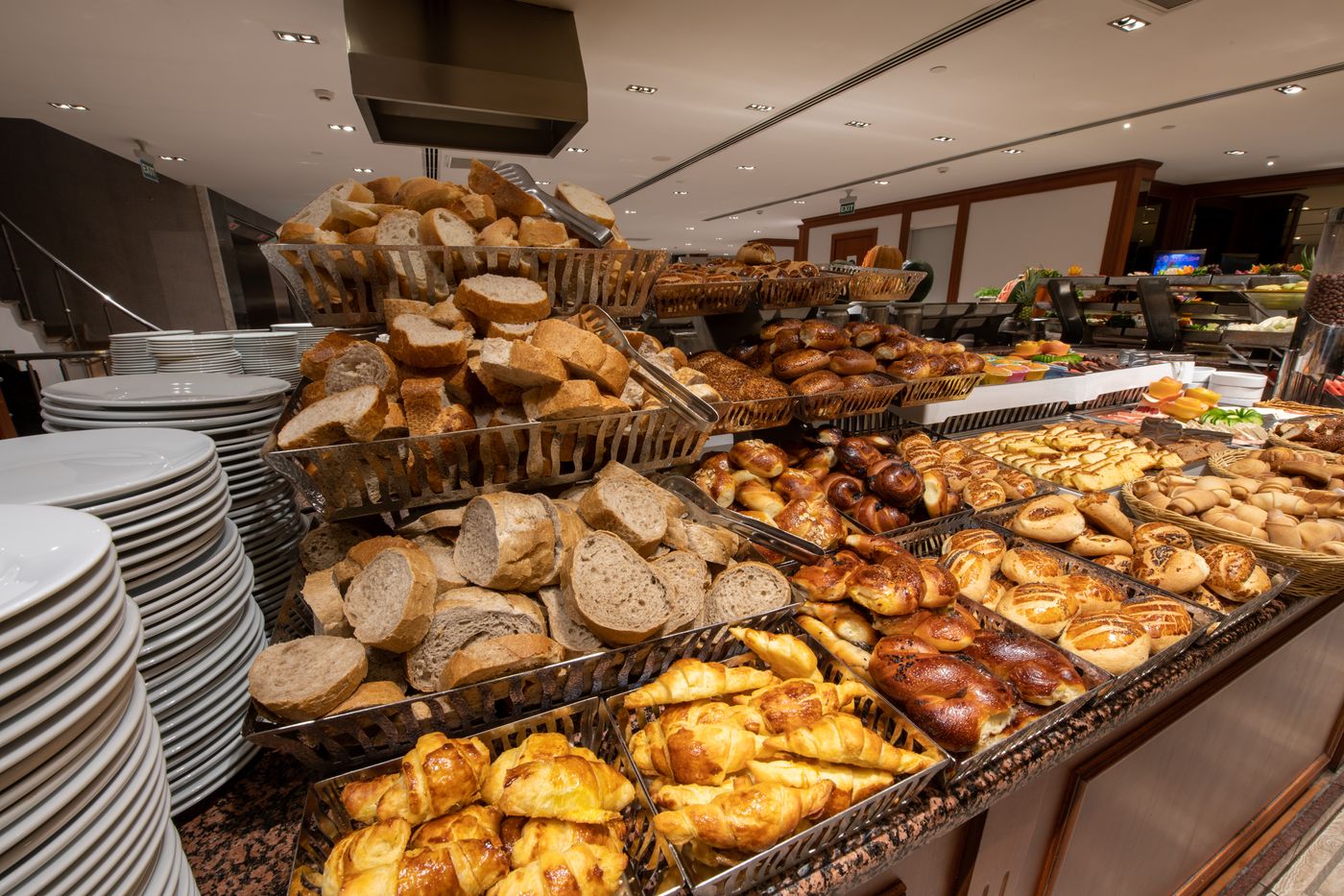 Nova-Plaza-Crystal-Hotel-Restaurant-42