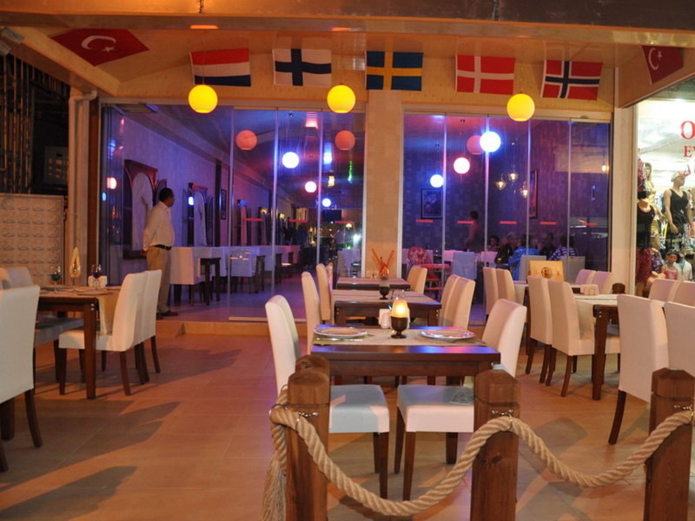 Kleopatra-South-Star-Restaurant-13