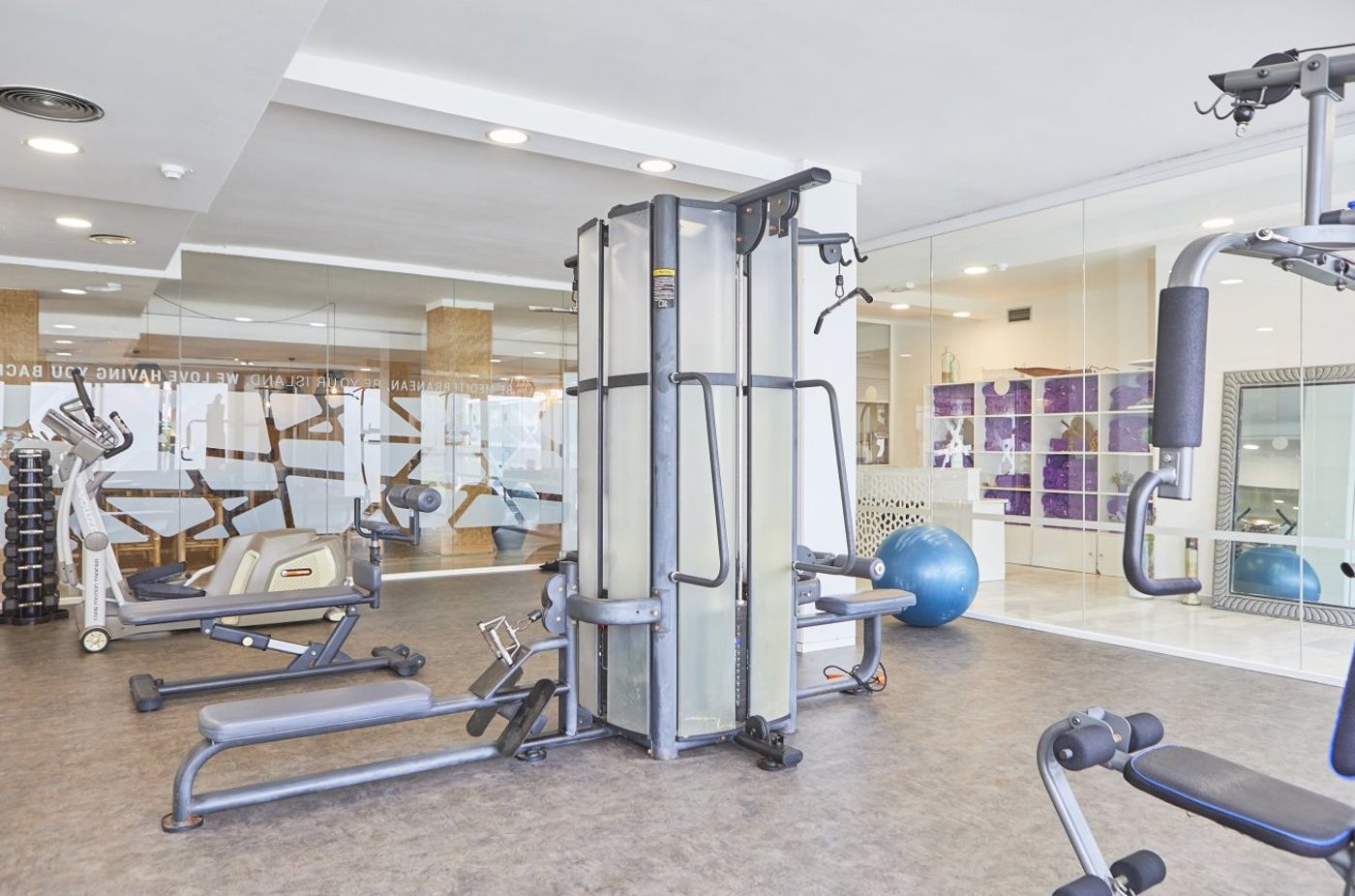 Fergus Style Bahamas