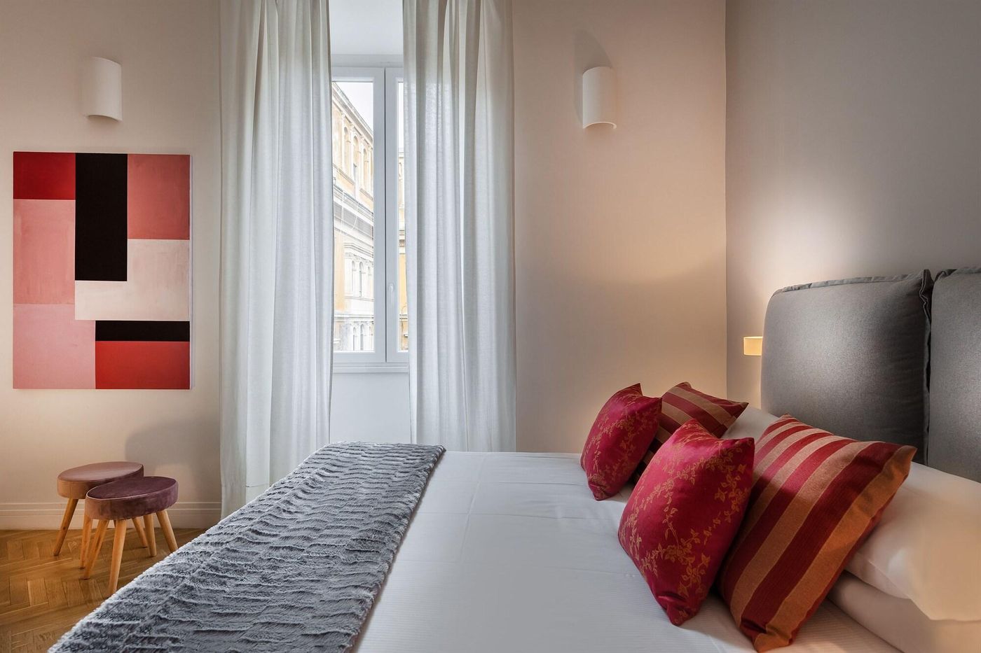 Da-Me-Suites-Room-10