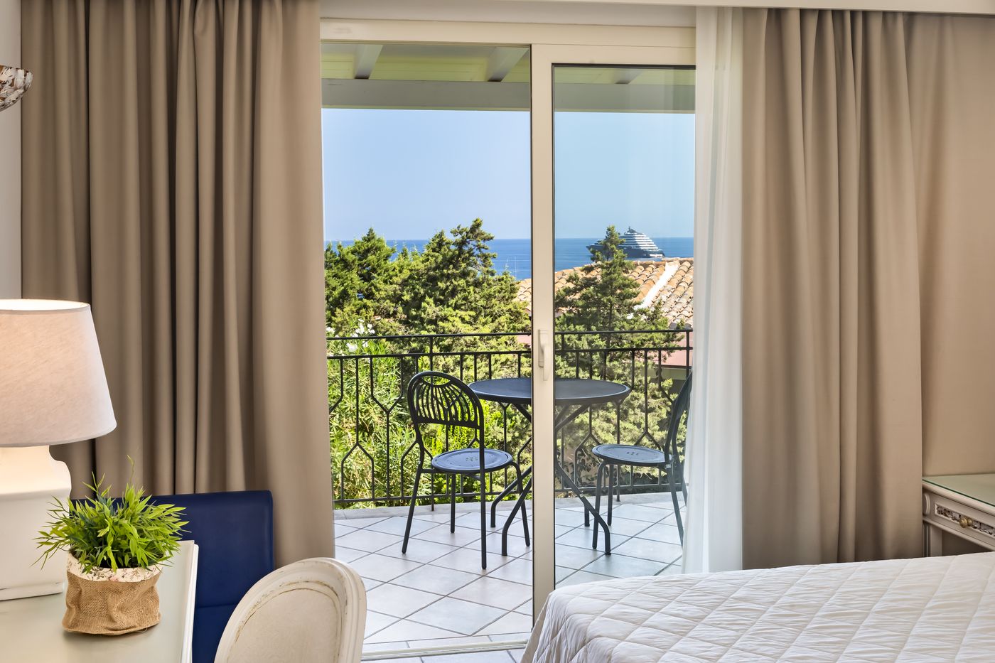 Grand-Hotel-In-Porto-Cervo-Room-29