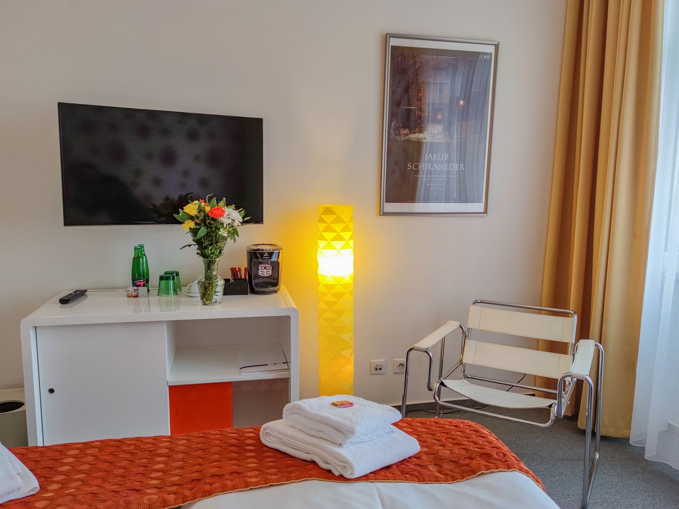 Vintage-Design-Hotel-Sax-Room-19